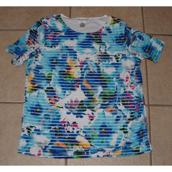 Multicolored Floral Sz Medium Casual Wear Stretchy Lined Shirt CATHY DANIELS - Picture 1 of 2